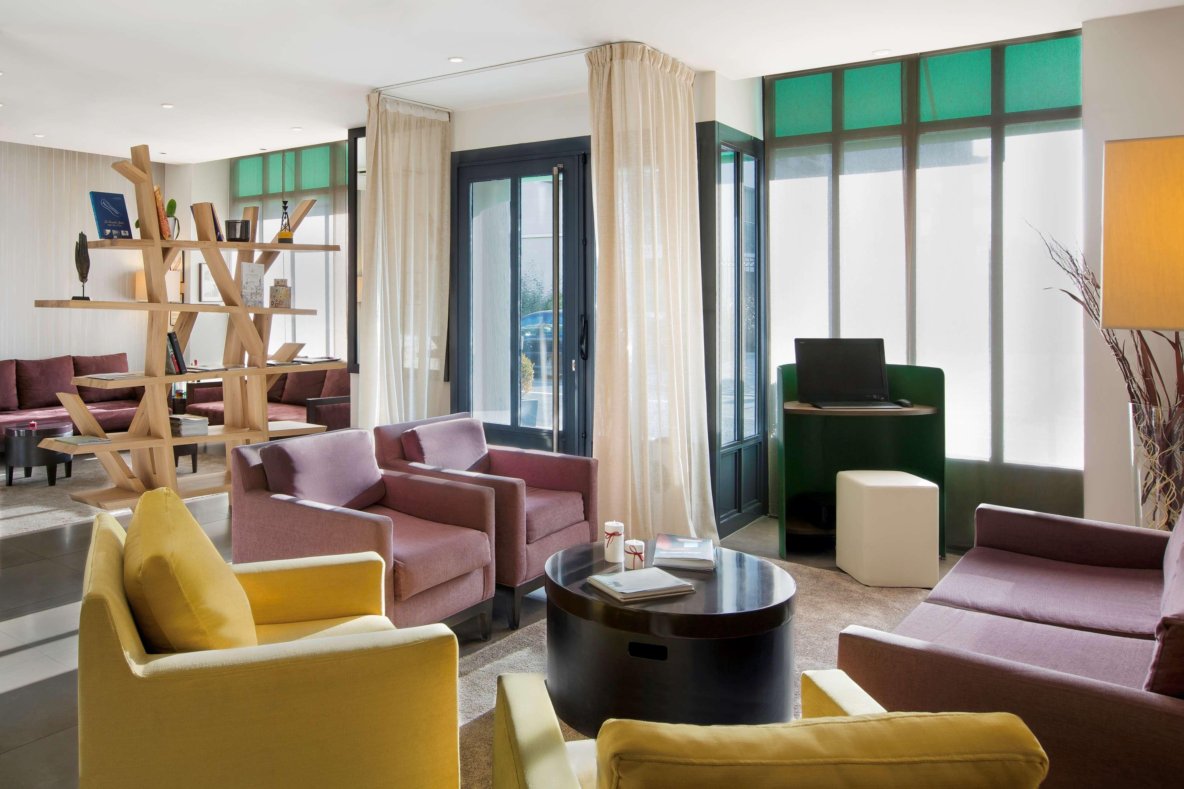 Best Western Rives De Paris La Defense Курбевуа Экстерьер фото