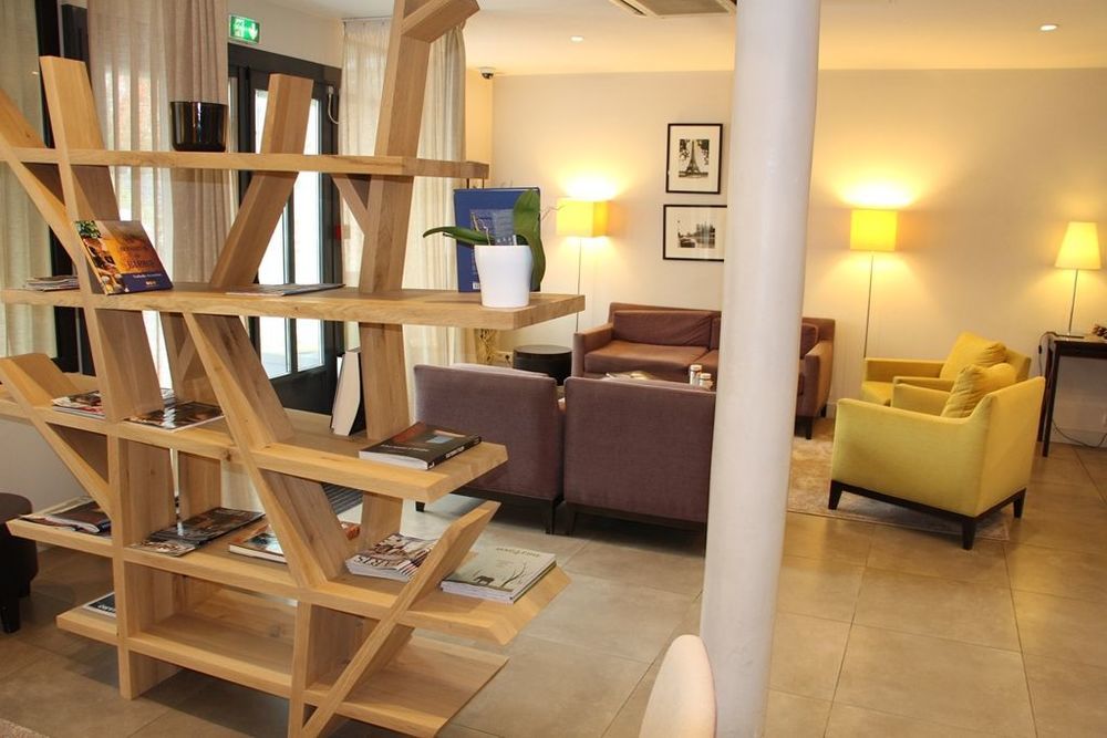 Best Western Rives De Paris La Defense Курбевуа Интерьер фото